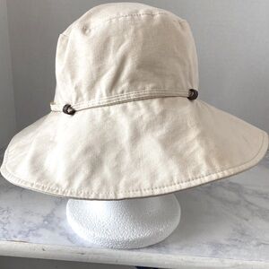 Nine West foldable sun hat